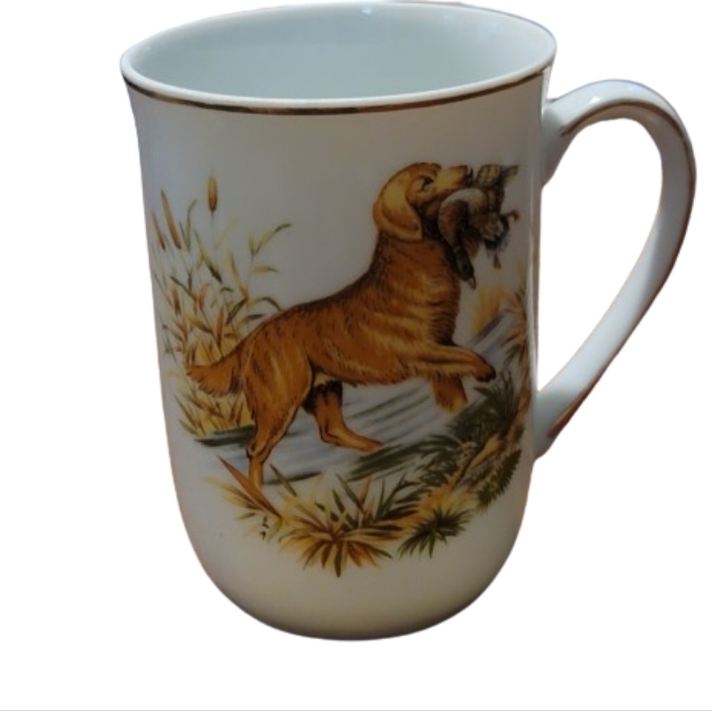ROYAL CROWN mug retriever with duck